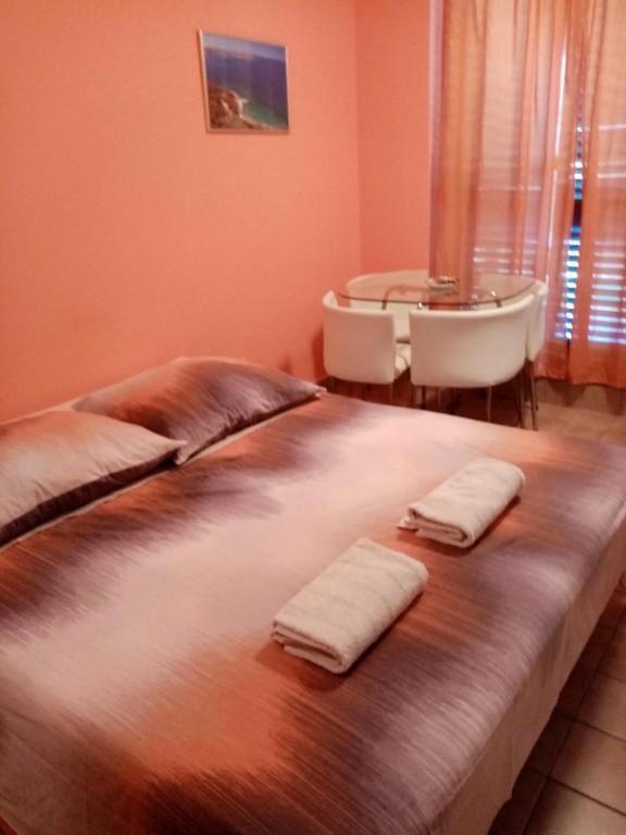Studio Apartment Jadranko Duga Uvala Krnica Esterno foto